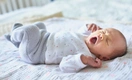 Огромная печень, очень много костей: 8 удивительных фактов о новорожденных малышах