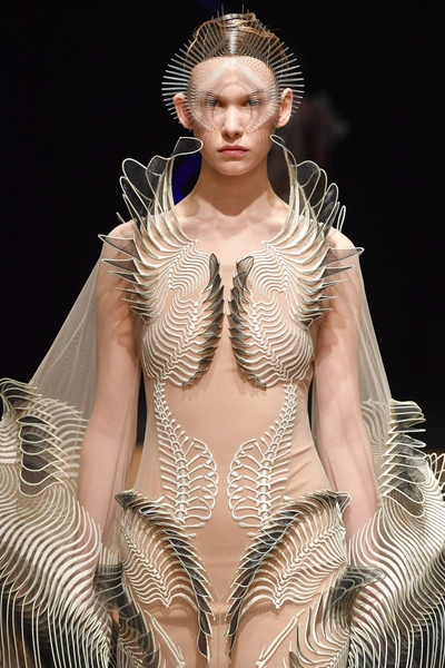 Iris Van Herpen Haute Couture Fashion Show SS20