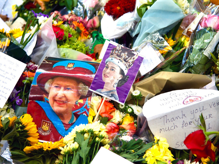 Королева сердец: почему после смерти Дианы Лондон был завален цветами, а после смерти Елизаветы II — нет