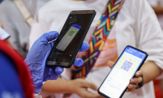 Носят стол с собой: как москвичи без QR-кодов выкручиваются в безресторанное время