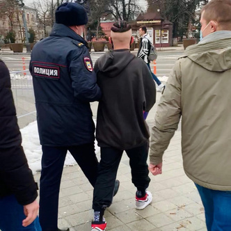 Фото №3 - Даню Милохина задержала полиция 😱