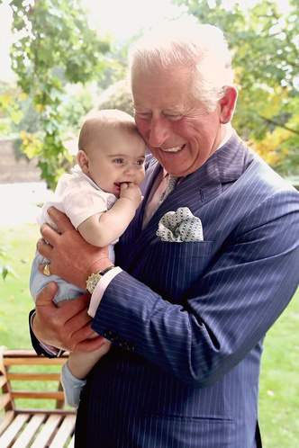 Идеальный дедушка: самая трогательная традиция принца Чарльза и его внуков