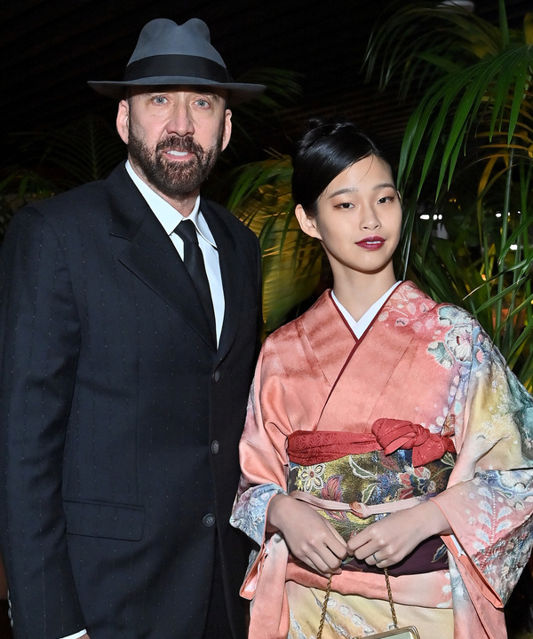 Самая красивая японка в Голливуде — Рико Шибата, жена Николаса Кейджа. Она ходит на вечеринки в кимоно