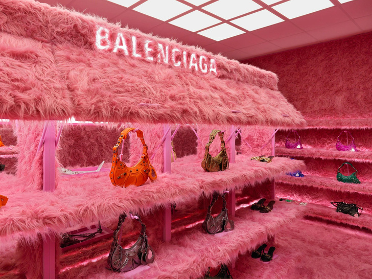 Pop-up бутик Balenciaga в Лондоне