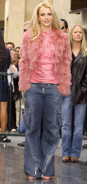 Бритни Спирс: фото, наряды, провокационные образы