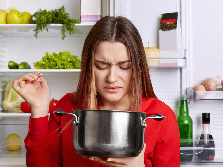 Купить и выбросить: 15 кулинарных ошибок, из-за которых еда портится быстрее