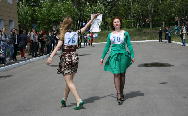 Омск, забег на шпильках 2015 