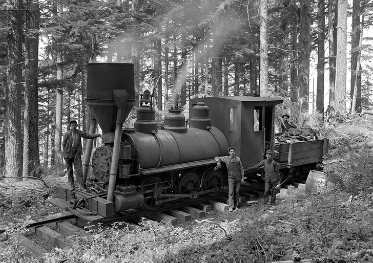 История одной фотографии: переправа локомотива через каньон, 1915
