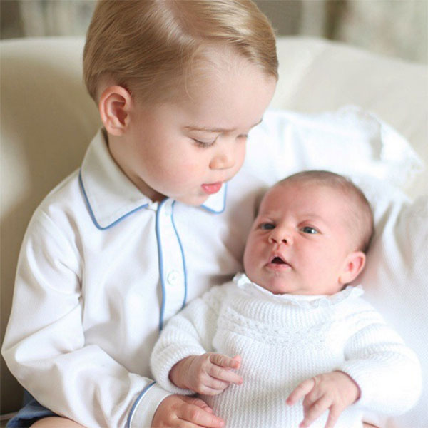 «Какие же они сладкие», - комментируют снимки детей Кейт Миддлтон подписчики странички Кенсингтонского дворца