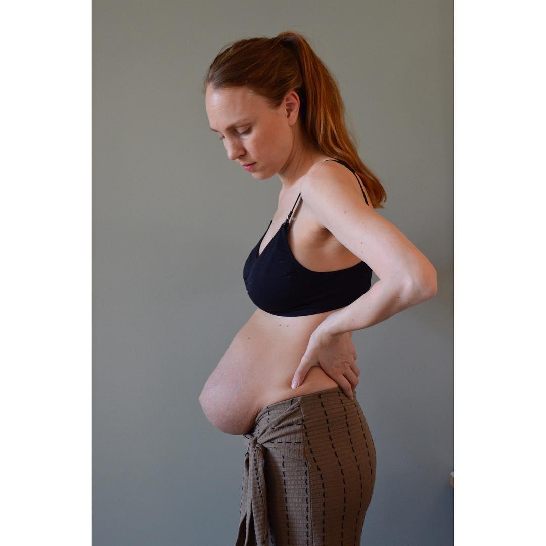 грудь и живот во время беременности фото 11