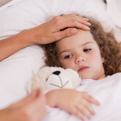 Ребенок часто болеет: как справиться с бесконечными простудами