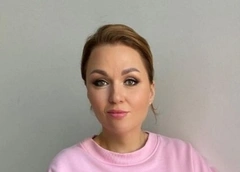 Надежда Ангарская о разводе: «Не воспитали в нем мужика. Он не защитник, не добытчик»