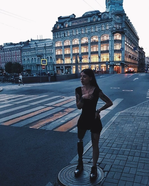 #ПротезыНаВолю: Новый флешмоб поддерживает людей с инвалидностью | thegirl.ru