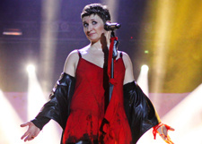 Диана Арбенина спасла зрительницу на концерте