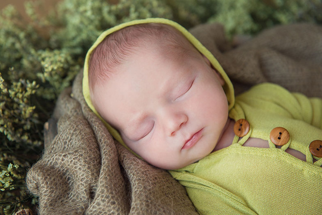 3 причины провести фотосессию новорожденного дома