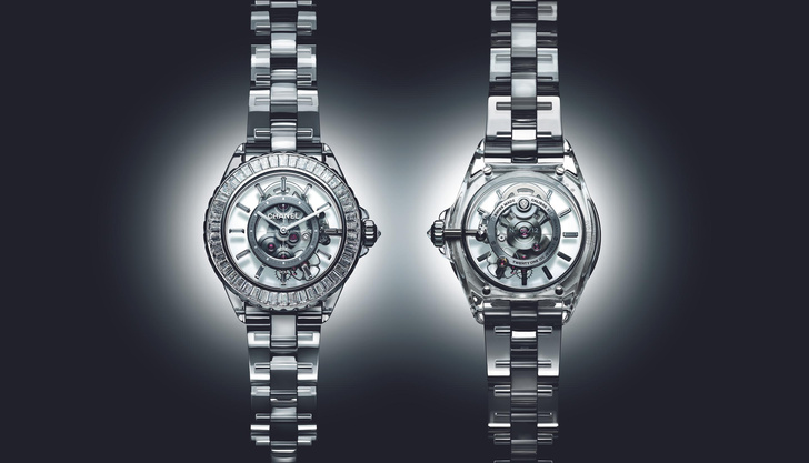 Фото №3 - Это надо видеть: абсолютно прозрачные часы Chanel J12 с браслетом из звеньев-сапфиров
