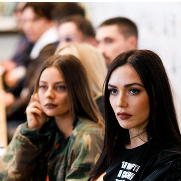 солистки SEREBRO Катя Кищук и Ольга Серябкина | Источник: материалы пресс-службы