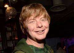 «Учитесь!»: Андрей Григорьев-Апполонов показал идиллию с экс-женами