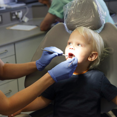 Серебрение и еще 6 процедур, которые нельзя делать с детскими зубами