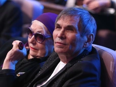 Ольга Шукшина: «Я стала сиделкой мамы, которая бегает за Бари Алибасовым!»