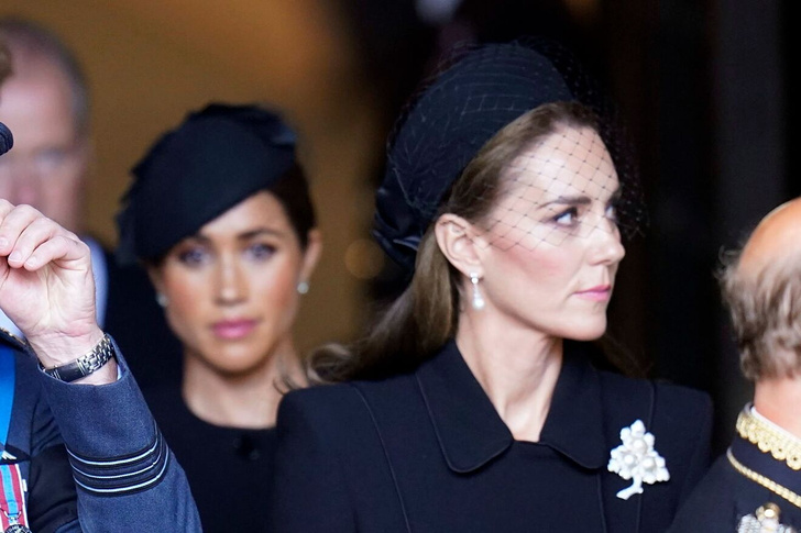 Прошлое не дает покоя: Меган Маркл объяснила, почему ее прозвали «сложной герцогиней» в Букингемском дворце