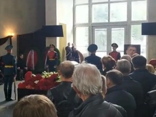 В Москве проходит прощание с главредом «Комсомольской правды» Владимиром Сунгоркиным