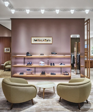 Новый бутик Hermès в ТЦ «Времена года»