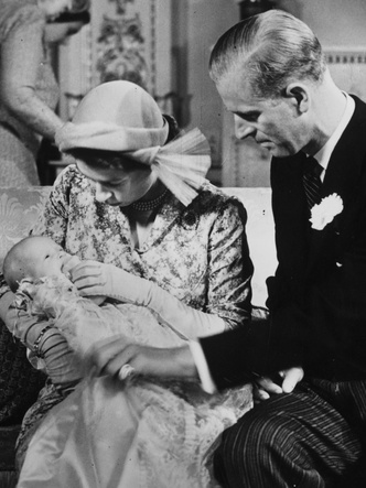 Почему принц Филипп присутствовал при рождении лишь одного из своих детей