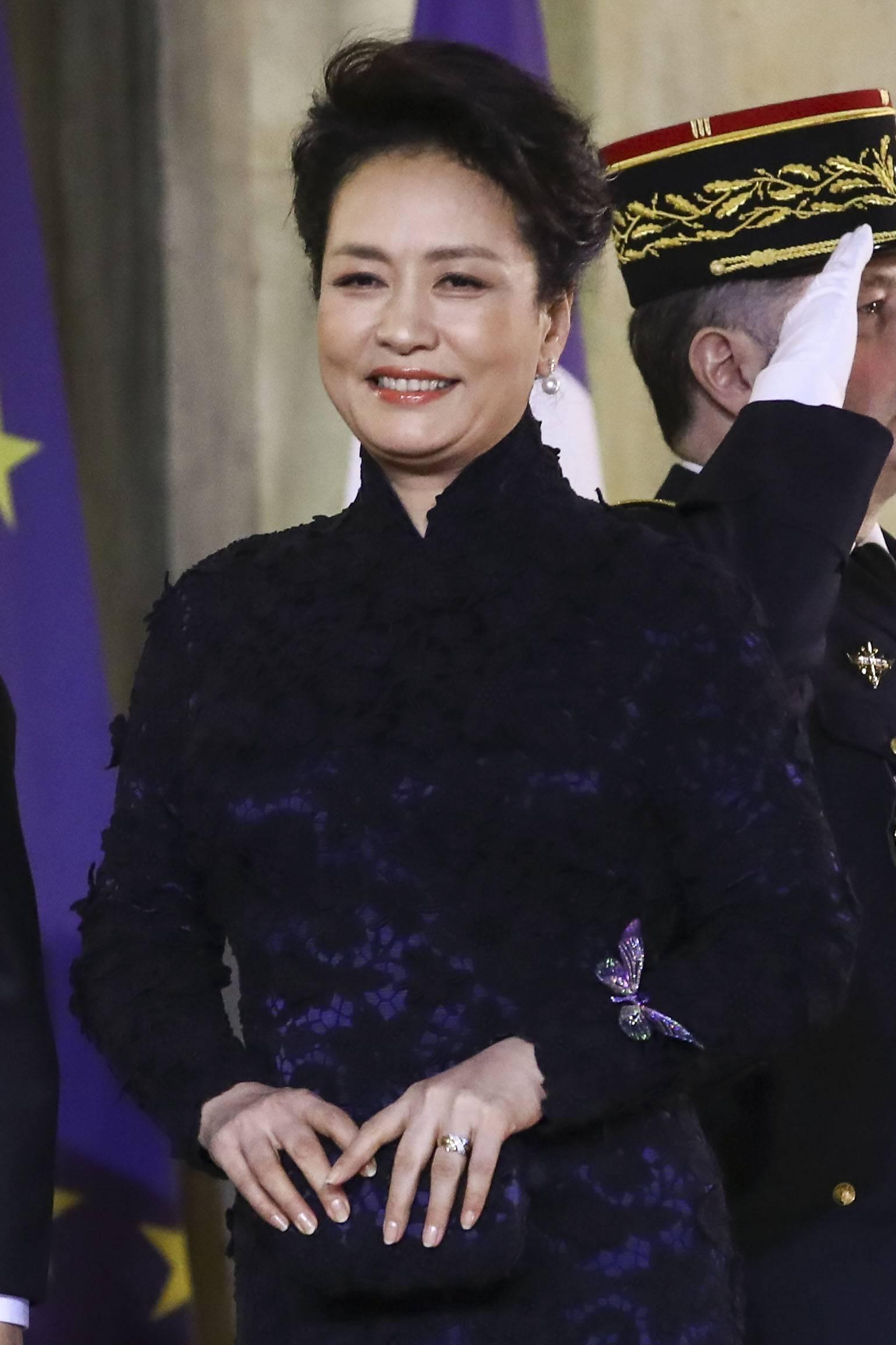 Пэн лиюань. Пэн Лиюань первая леди Китая. Пэн Лиюань 2023. Пэн Лиюань Мулан.