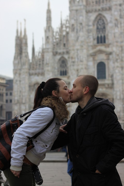 Соколовы Максим и Светлана (Таганрог) на площади  Duomo di Milano (Кафедральный собор в Милане)