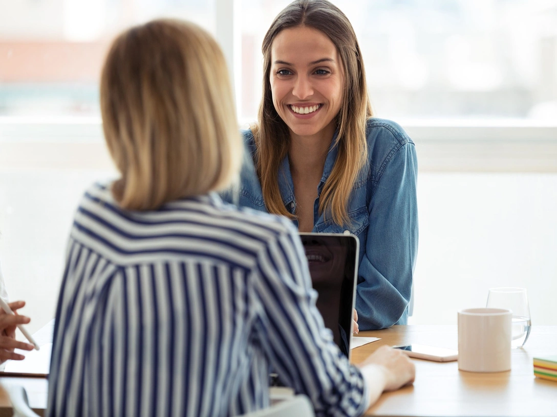 Ловушка начальника: 7 вопросов, которые нужно задать перед выходом на работу | marieclaire.ru