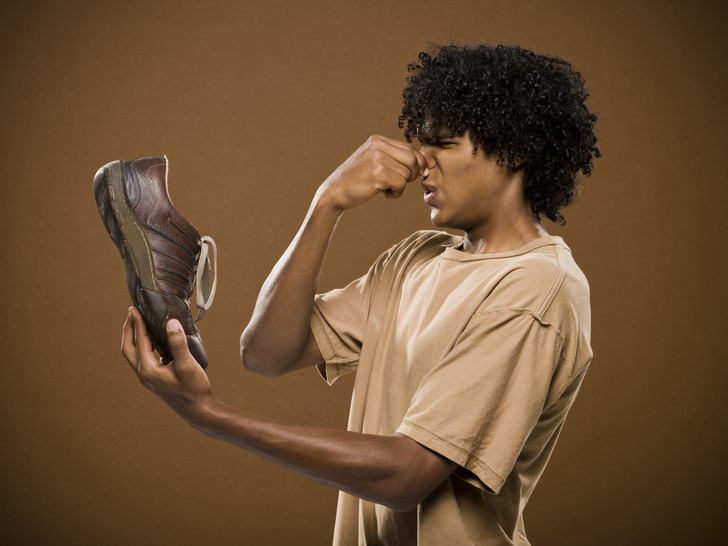 как удалить запах в обуви