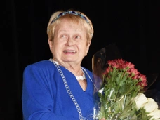 Создали десятки хитов, но за 66 лет брака не стали родителями. История любви Пахмутовой и Добронравова