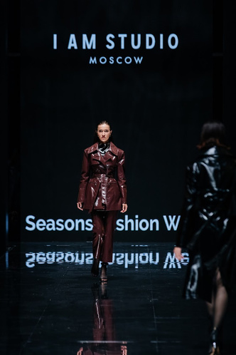 Аврора и Ирина Чайковская показали на Seasons Fashion Week, как в холода стильно носить экокожу