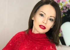 Ирина Безрукова подает в суд на продюсеров