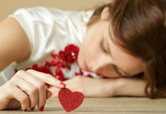 Не любовь, а сплошное мучение: 10 признаков, что вы попали в любовную зависимость