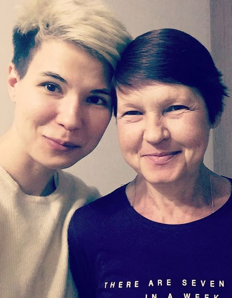 Сейчас у Зои с мамой очень хорошие отношения