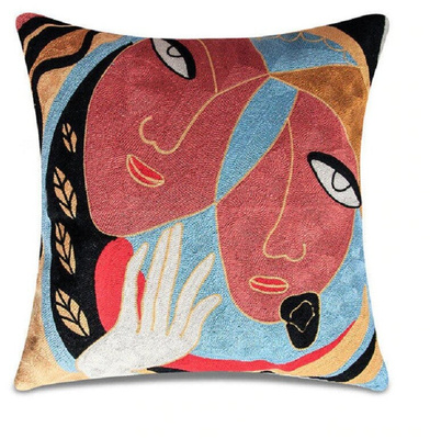 Бархатная подушка «Любовь Пикассо»