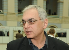 Карен Шахназаров судится с дочерью из-за столичной квартиры