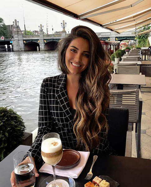 Total black: как носить черный