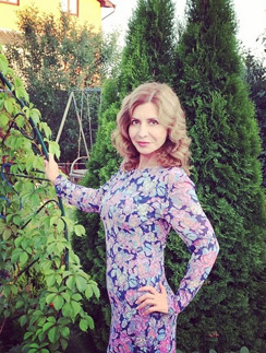 Ирина Александровна Агибалова в своем саду