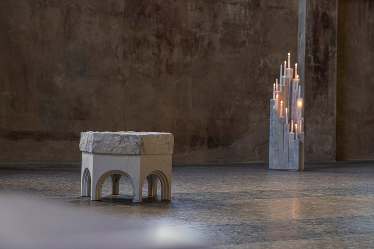 Выставка дизайна Desacralized в заброшенной церкви в Милане