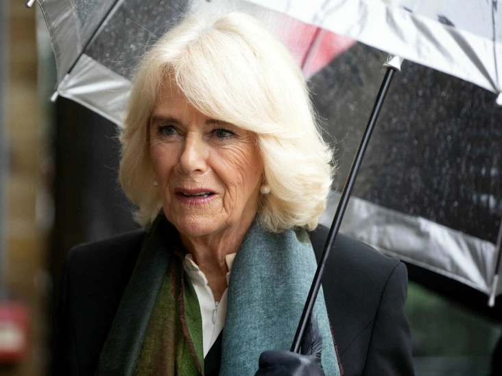 Герцогиня Камилла наносит визит в конный клуб Ebony Horse Club в Брикстоне, 13 октября 2020