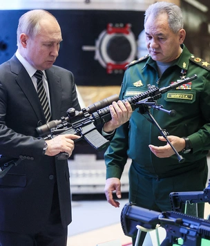 Военный кризис: Россия собирается ударить или показывает кулак?