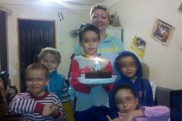 Людмила Тюмина с внуками