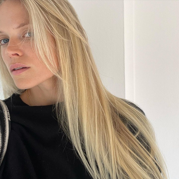 Crochet blonde — самое модное окрашивание для блондинок на осень 2022