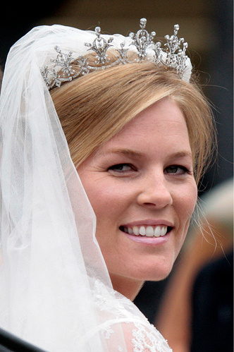 Обделили: королевская невеста, которой не разрешили оставить себе свадебную тиару