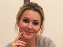 Мария Кожевникова демонстрирует нежность с мужем