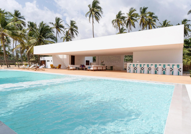 Пляжный дом с бассейном в Нигерии