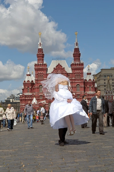 Москвички все чаще выходят замуж за жителей Таджикистана